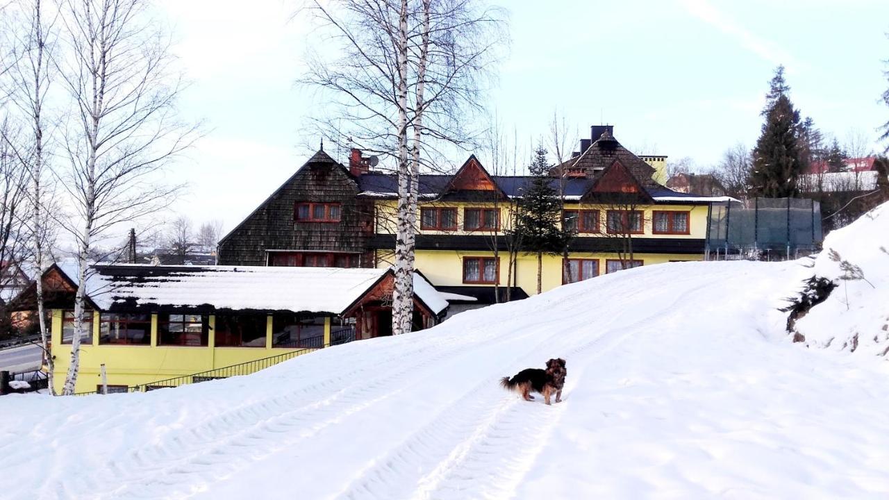 Ukazika Hotel Orawka Bagian luar foto