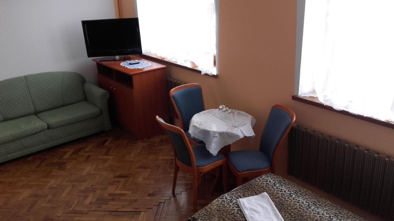 Ukazika Hotel Orawka Bagian luar foto